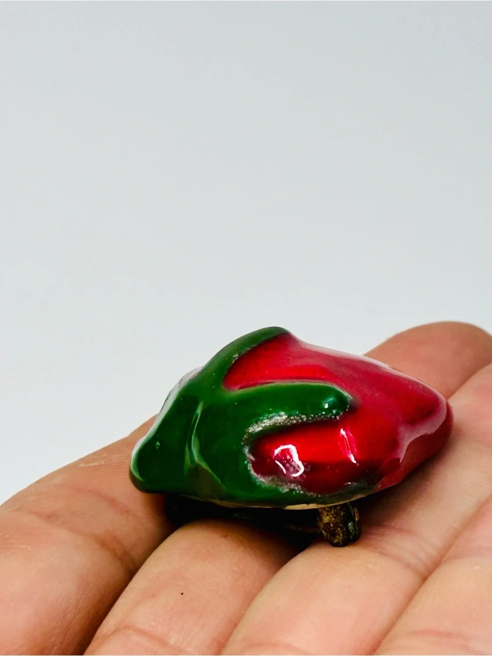 Red and Green Strawberry Brooch Pin - Women Jewelry Brooches